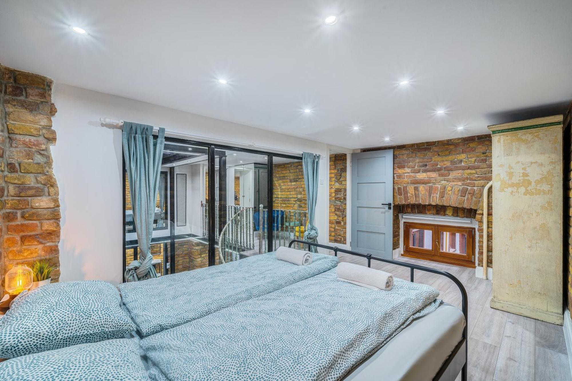 City Center Loft Haven: Modern Elegance Budapest Esterno foto