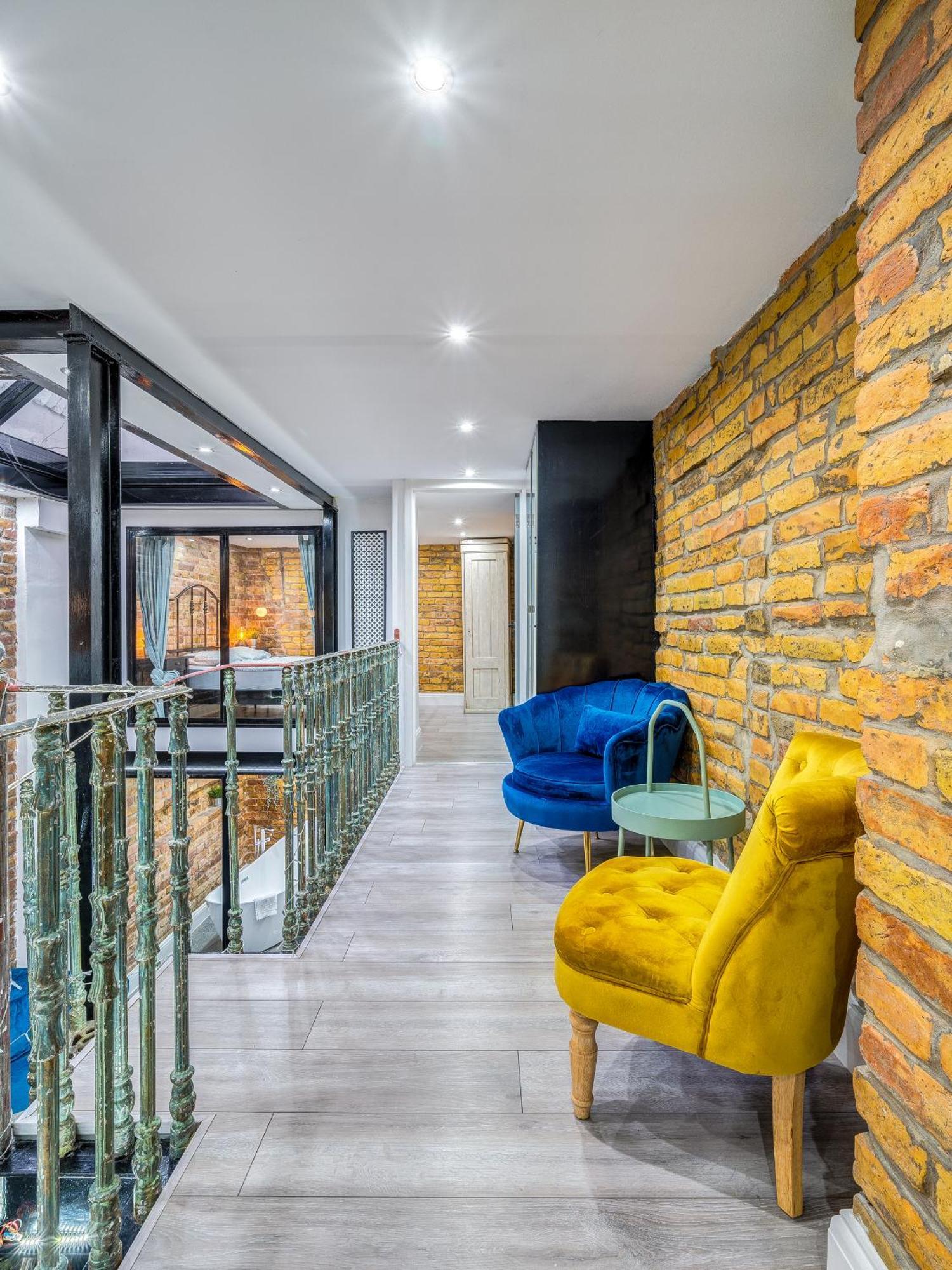 City Center Loft Haven: Modern Elegance Budapest Esterno foto