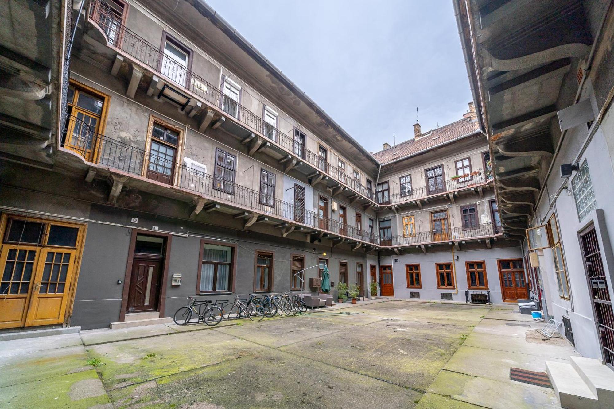 City Center Loft Haven: Modern Elegance Budapest Esterno foto